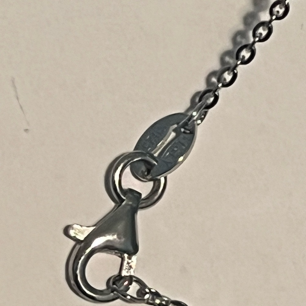 Elegant Silver Cross Pendant Necklace - Picture 6 of 10
